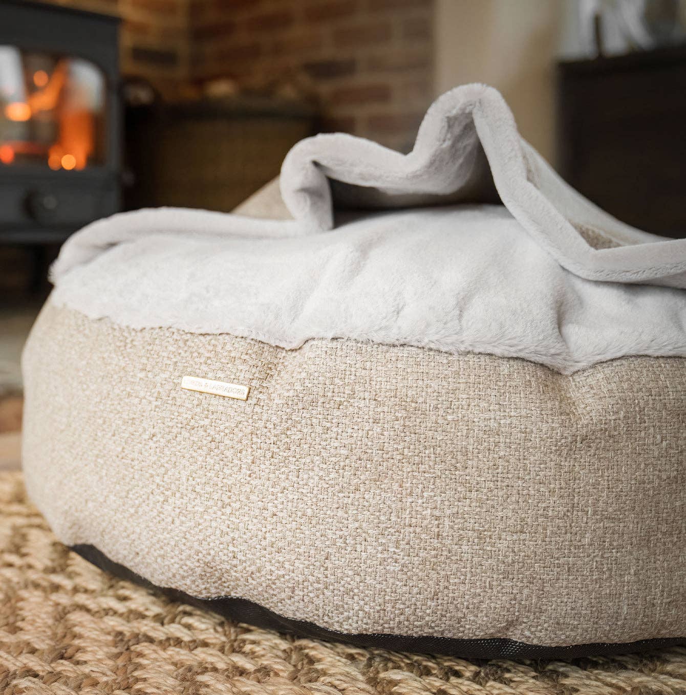 Essentials Herdwick Den in Sandstone